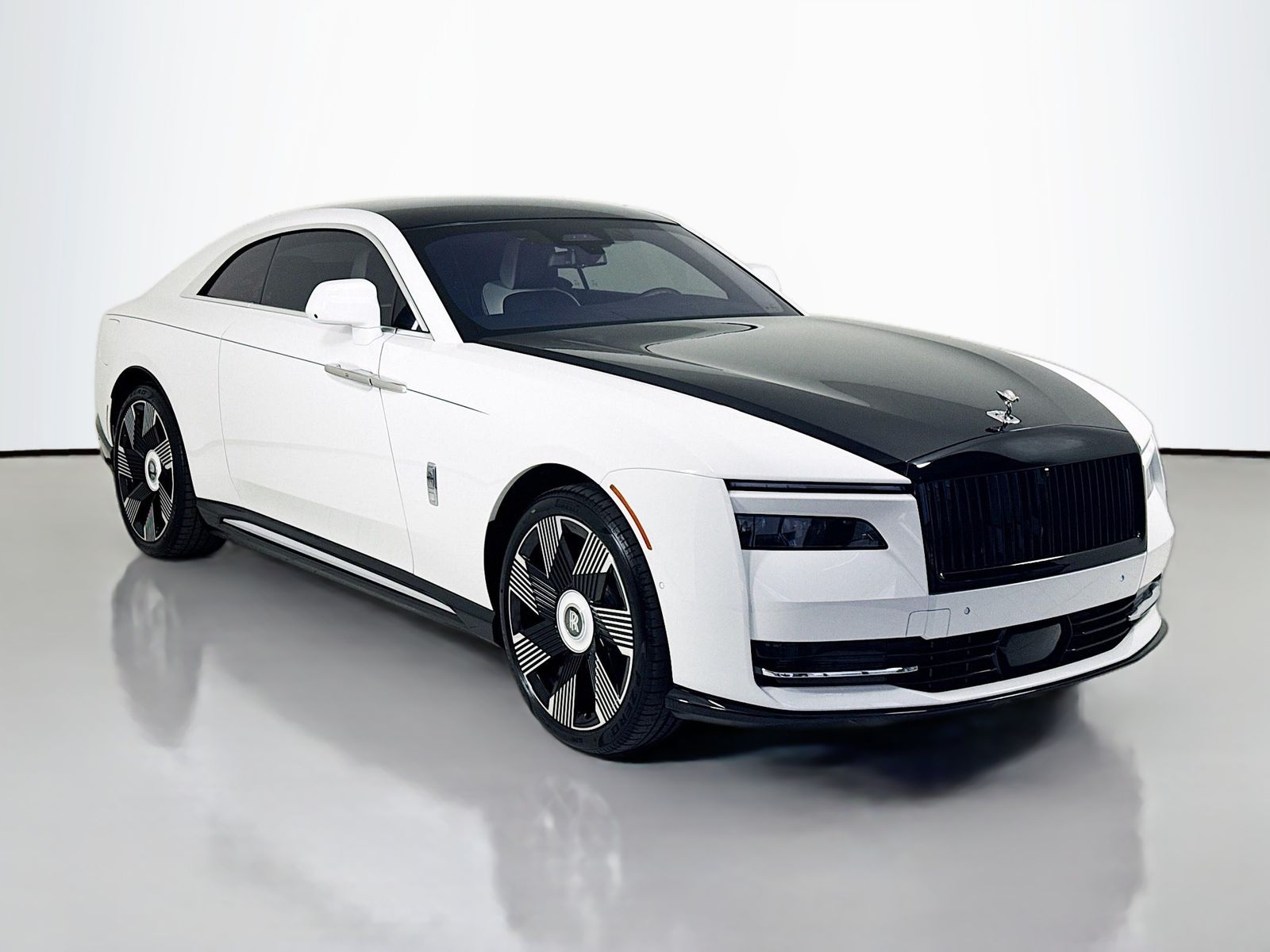 2025 Rolls-Royce Spectre -'s photo