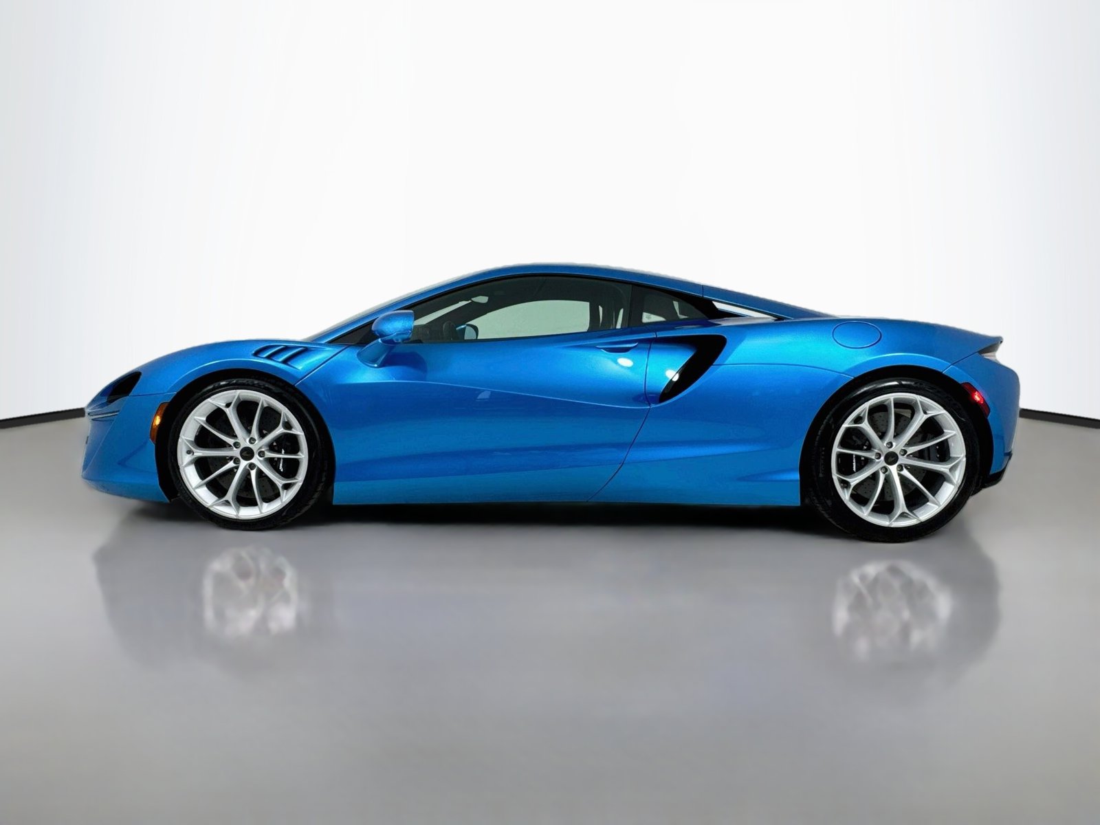 Certified 2026 McLaren Artura Performance Coupe
