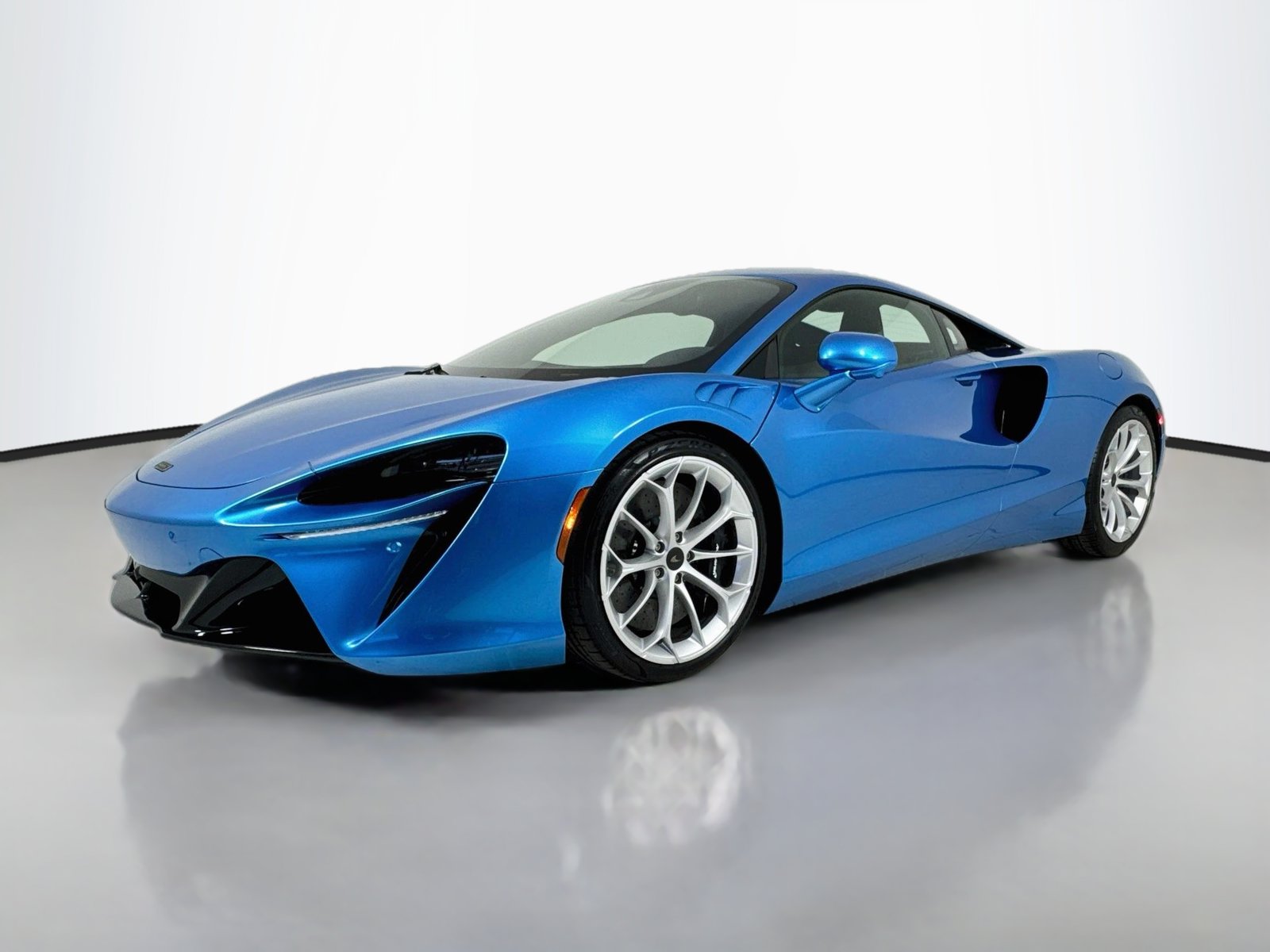 Certified 2026 McLaren Artura Performance Coupe