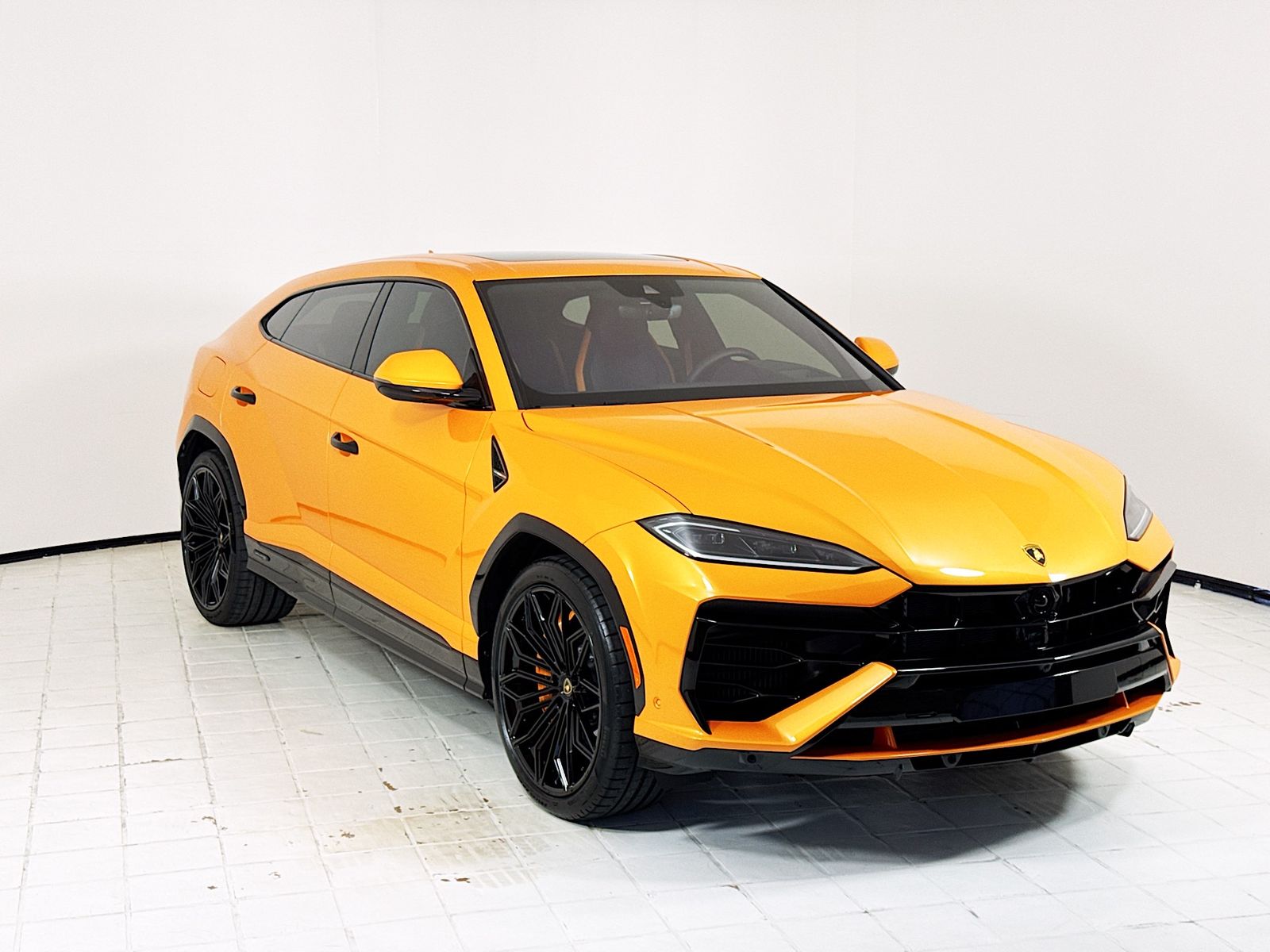 2025 Lamborghini Urus 4.0 V8 PHEV SE's photo