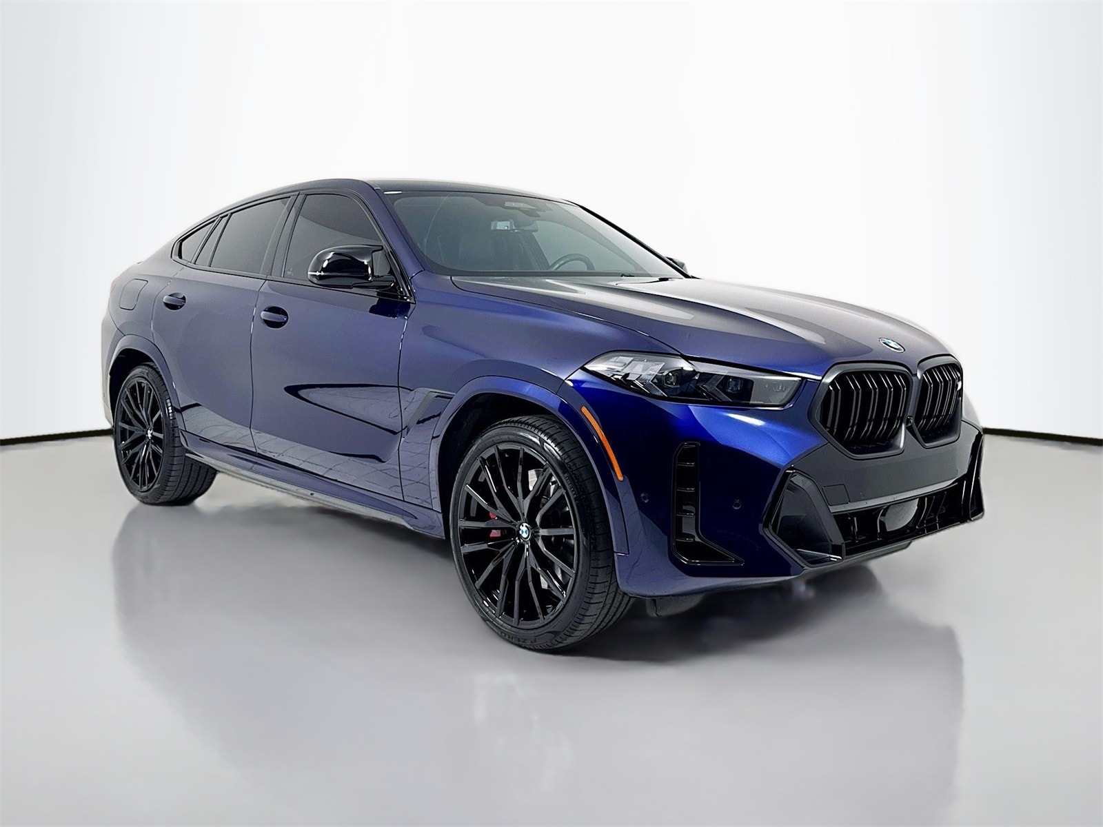 2024 BMW X6 M60i's photo