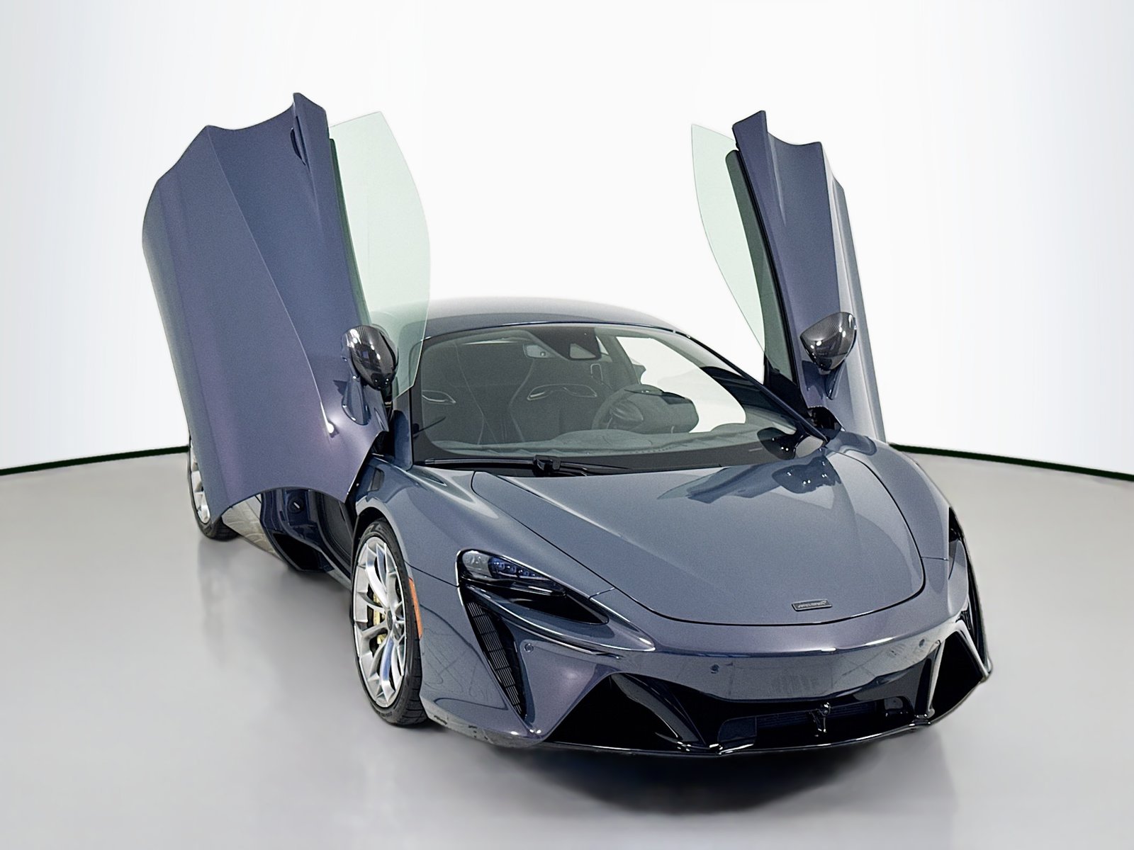 2025 McLaren Artura