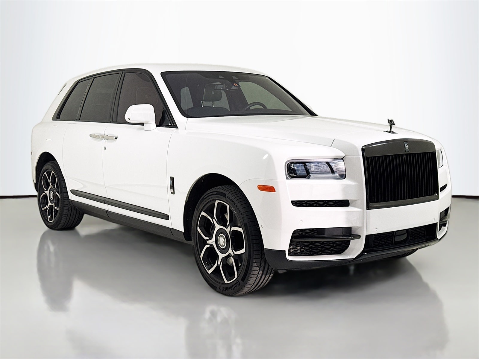 2023 Rolls-Royce Cullinan Black Badge's photo