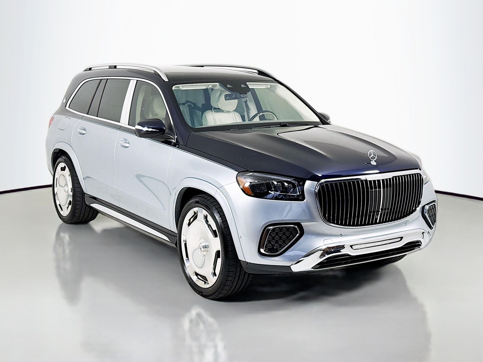 2025 Mercedes-Benz GLS Maybach GLS 600's photo