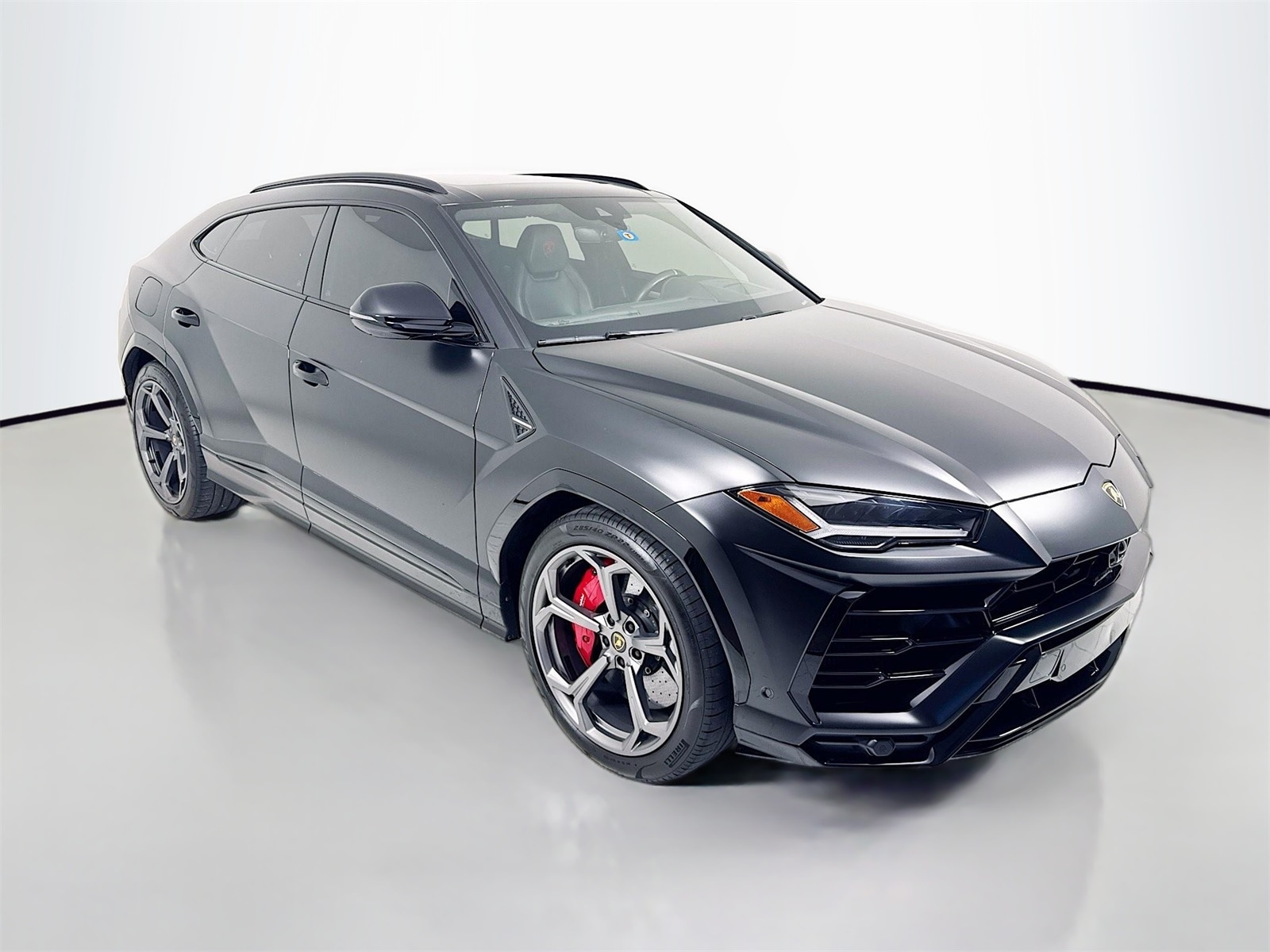 2020 Lamborghini Urus Base's photo