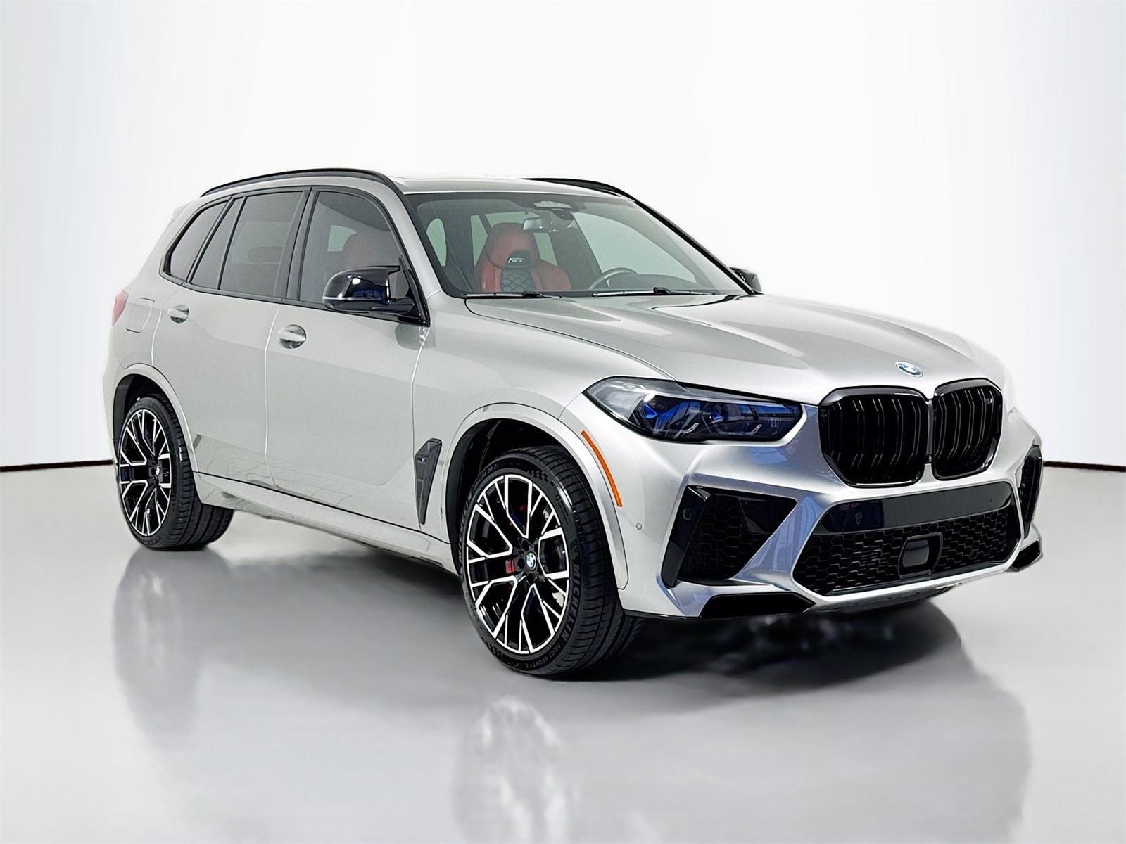 2023 BMW X5 M Base's photo
