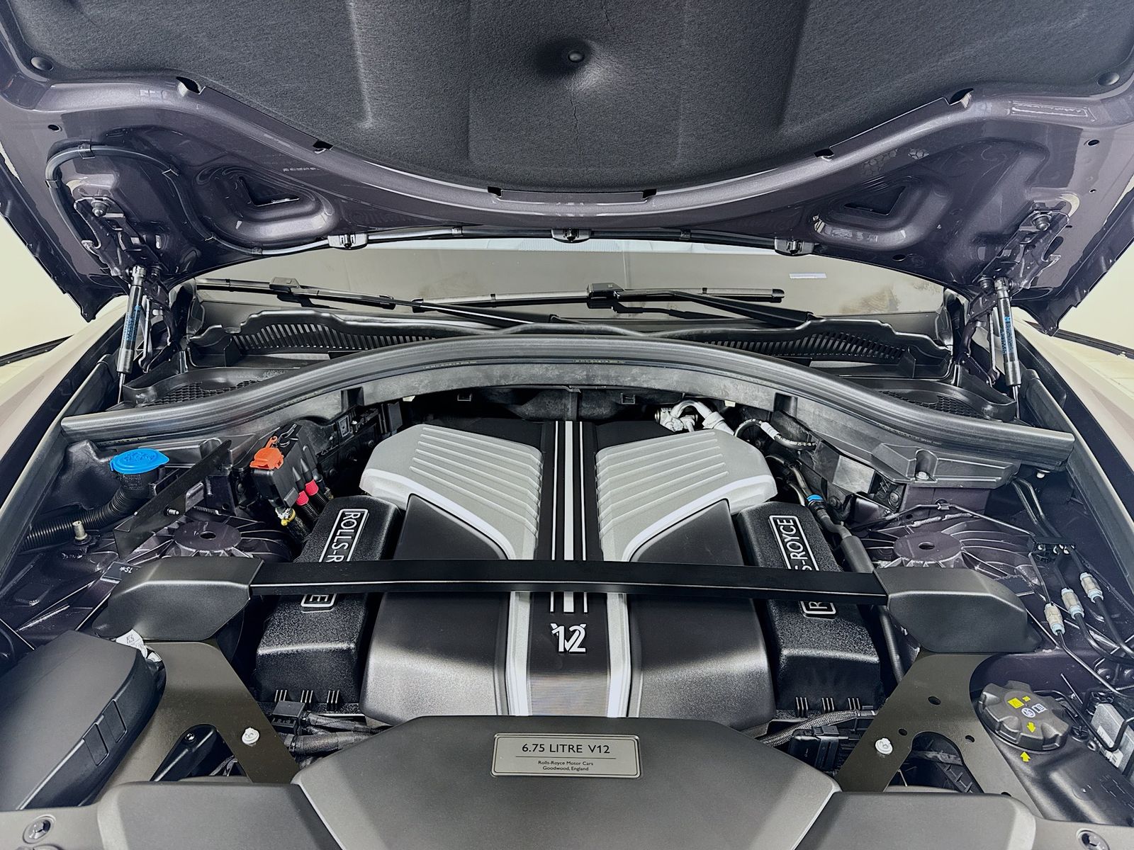 2026 Rolls-Royce Cullinan Base - Photo 30
