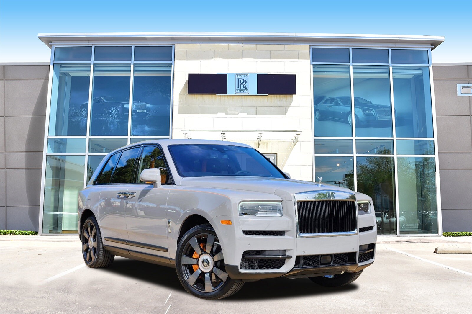 2024 Rolls-Royce Phantom Review, Pricing, and Specs