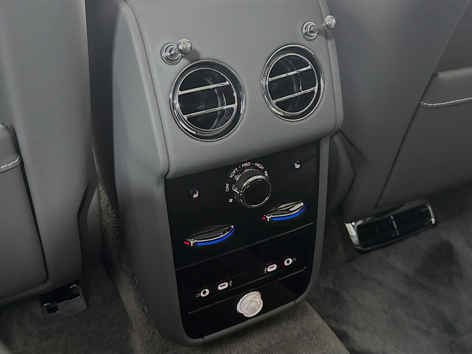2026 Rolls-Royce Cullinan Base - Photo 26