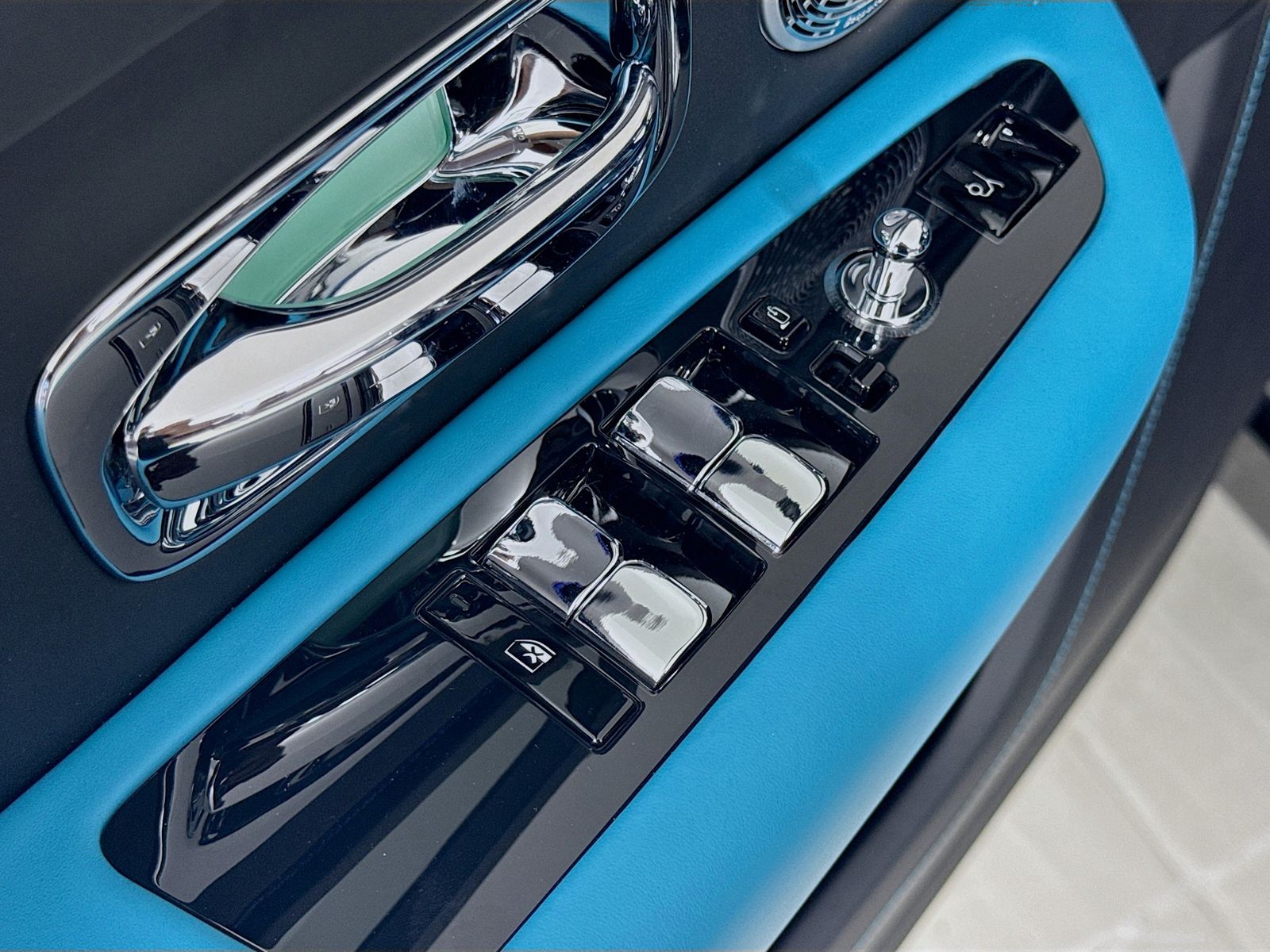 2026 Rolls-Royce Cullinan Base - Photo 17
