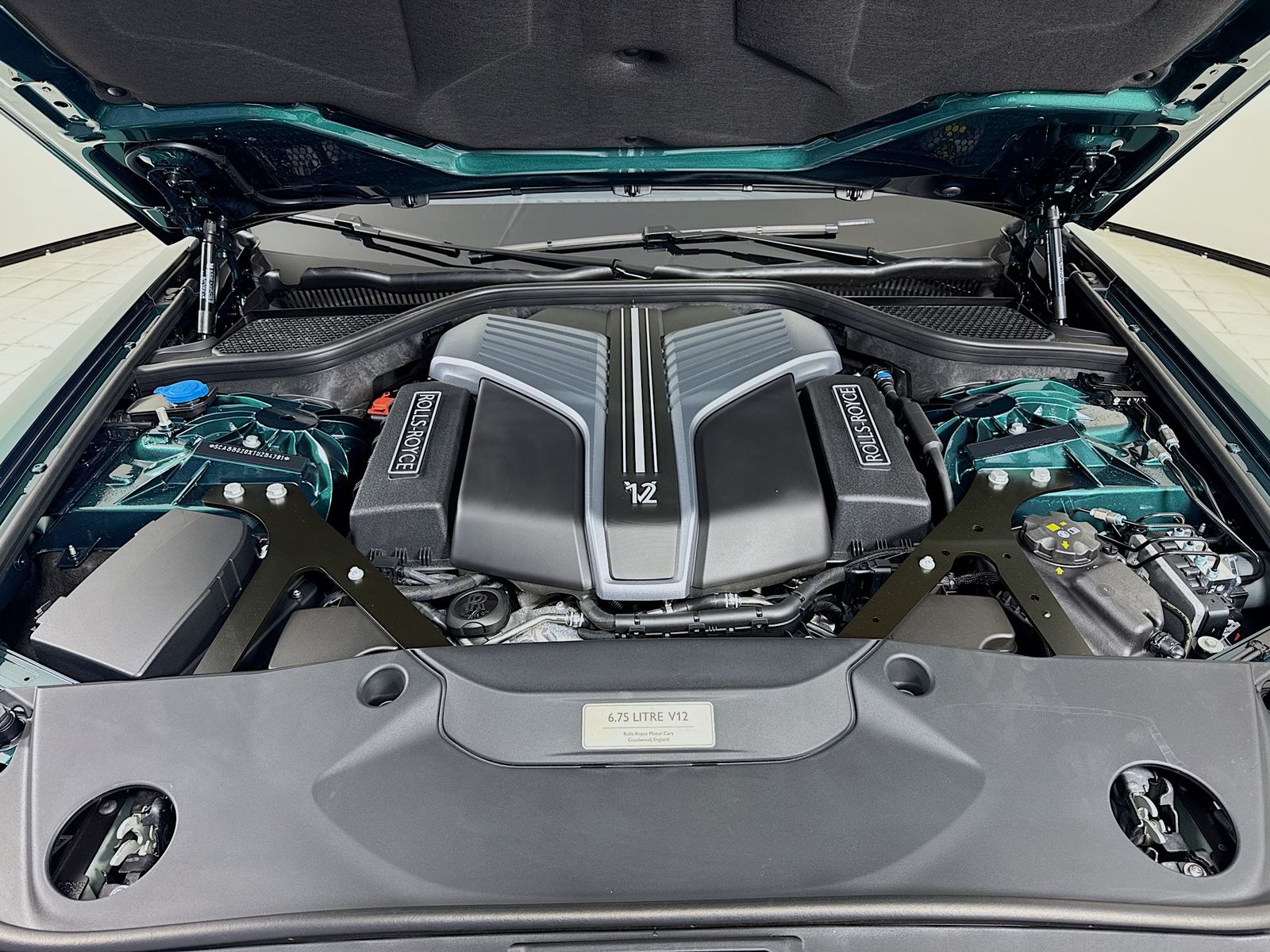 2026 Rolls-Royce Ghost Black Badge - Photo 31