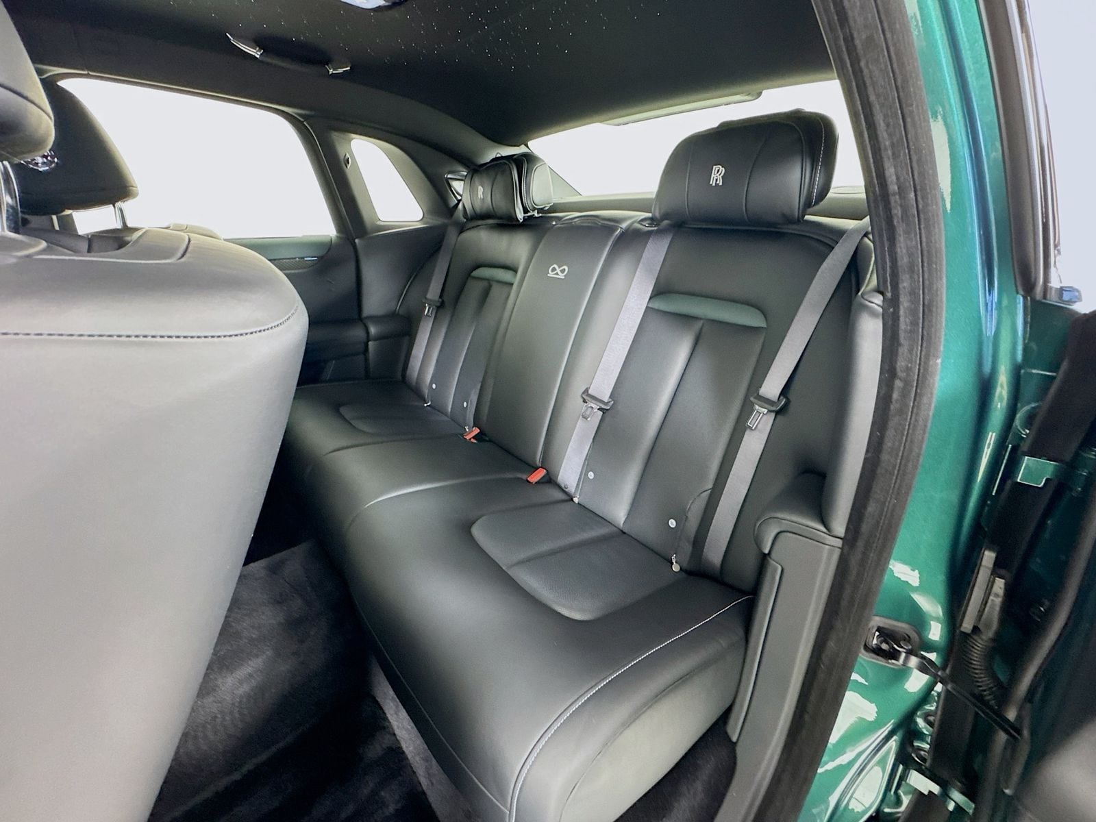 2026 Rolls-Royce Ghost Black Badge - Photo 25