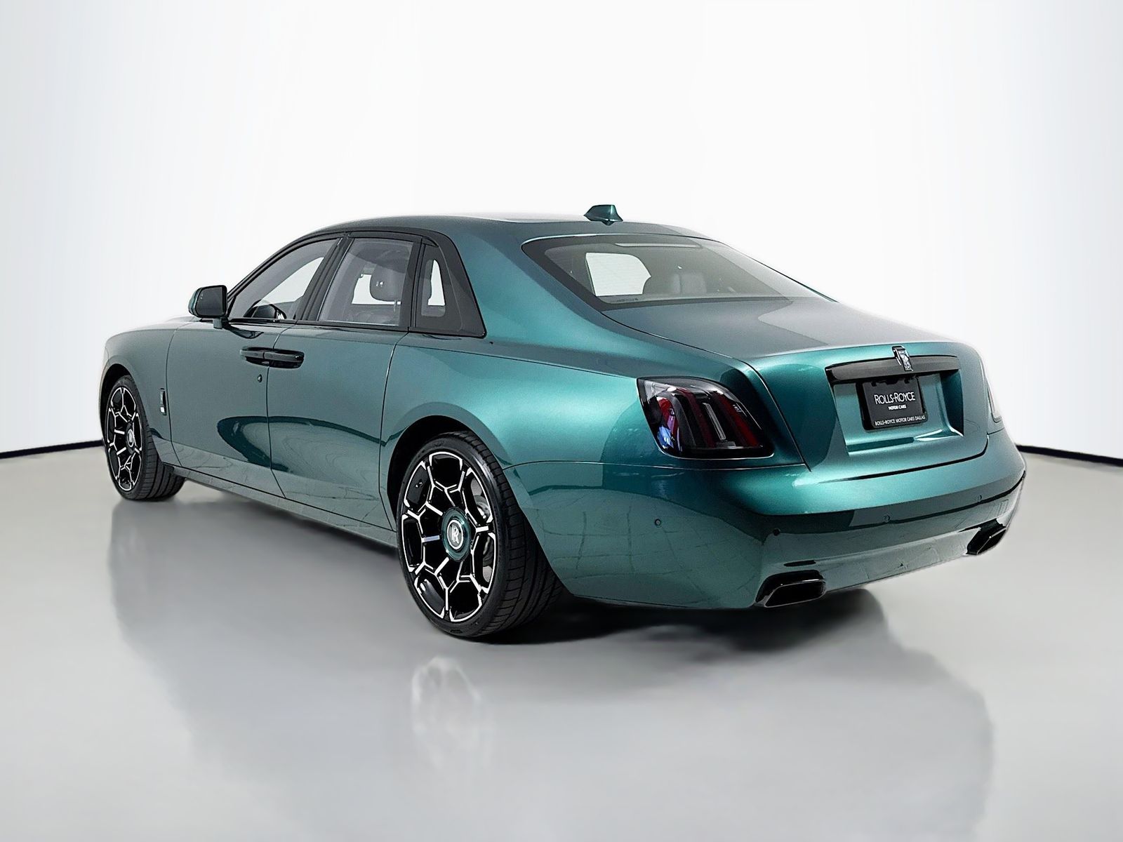 2026 Rolls-Royce Ghost Black Badge - Photo 6