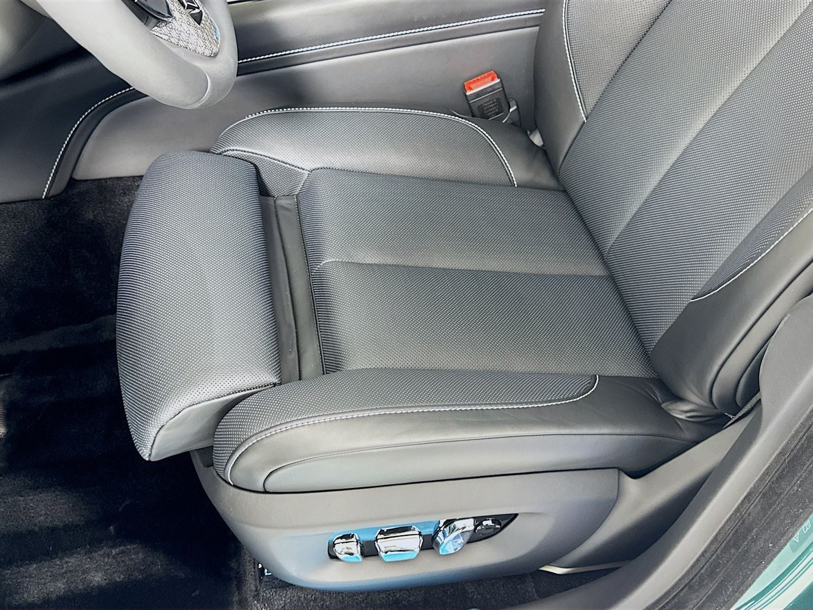 2026 Rolls-Royce Ghost Black Badge - Photo 19