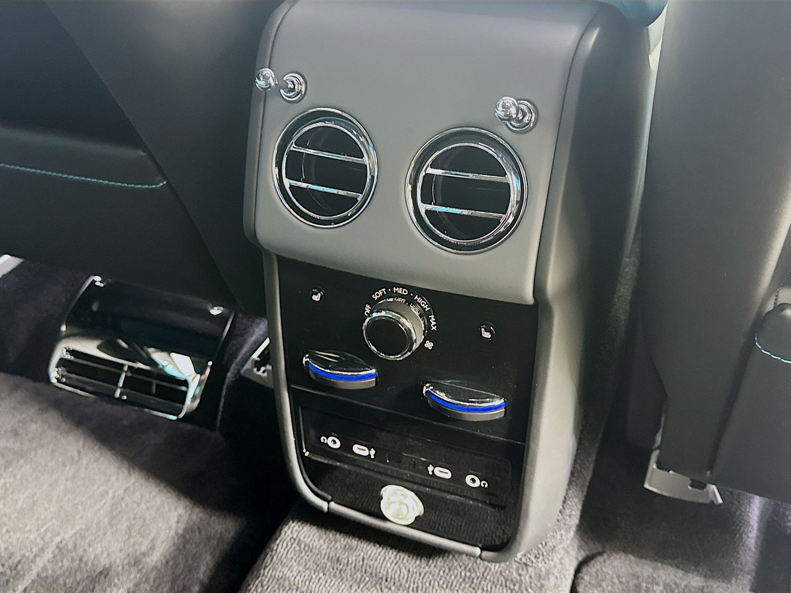 2026 Rolls-Royce Cullinan Base - Photo 26
