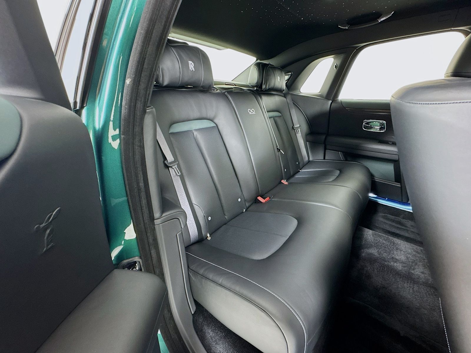 2026 Rolls-Royce Ghost Black Badge - Photo 28