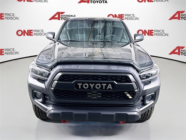 2020 Toyota Tacoma SR5 photo 2