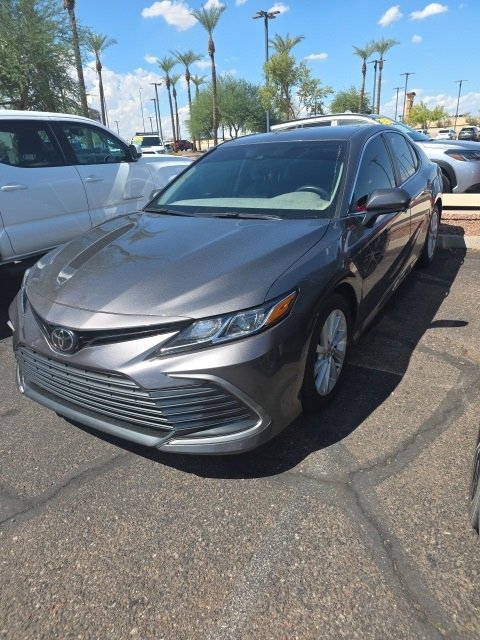 2023 Toyota Camry LE photo 2