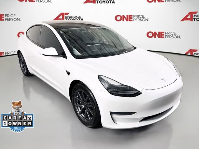 2023 Tesla Model 3 -'s photo