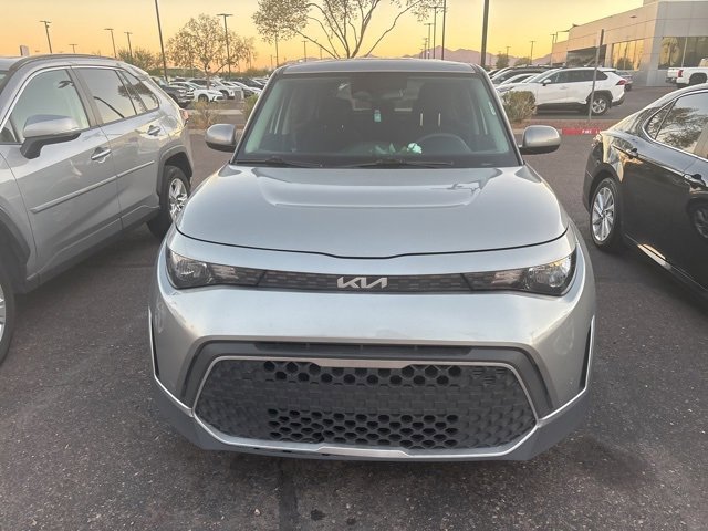 2023 Kia Soul S photo 2