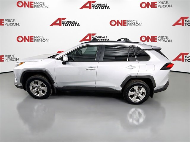 2024 Toyota RAV4 Hybrid XLE photo 4