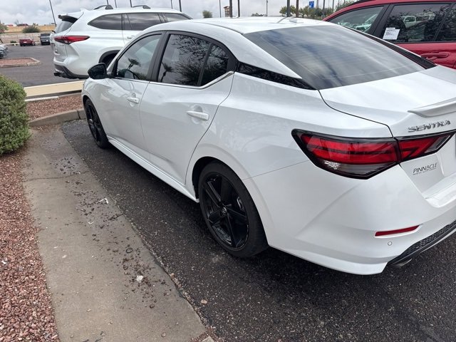 2022 Nissan Sentra SR photo 4