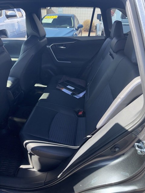 2025 Toyota RAV4 Hybrid XSE photo 4