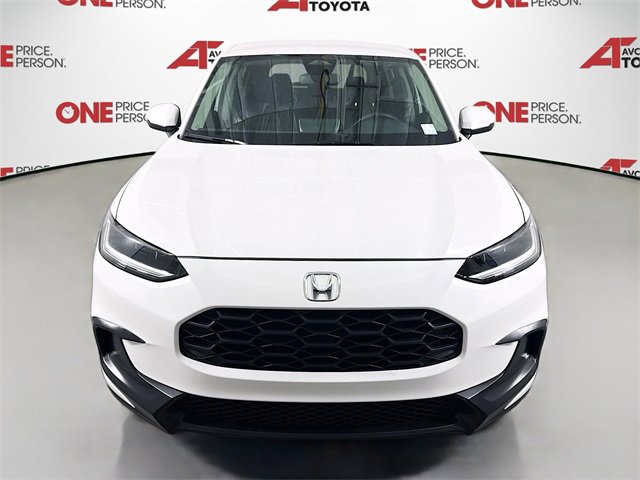 2025 Honda HR-V LX photo 2