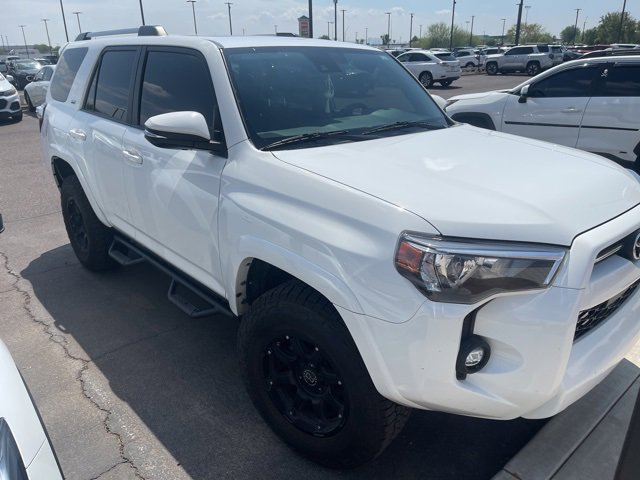 2022 Toyota 4Runner SR5 Premium photo 2