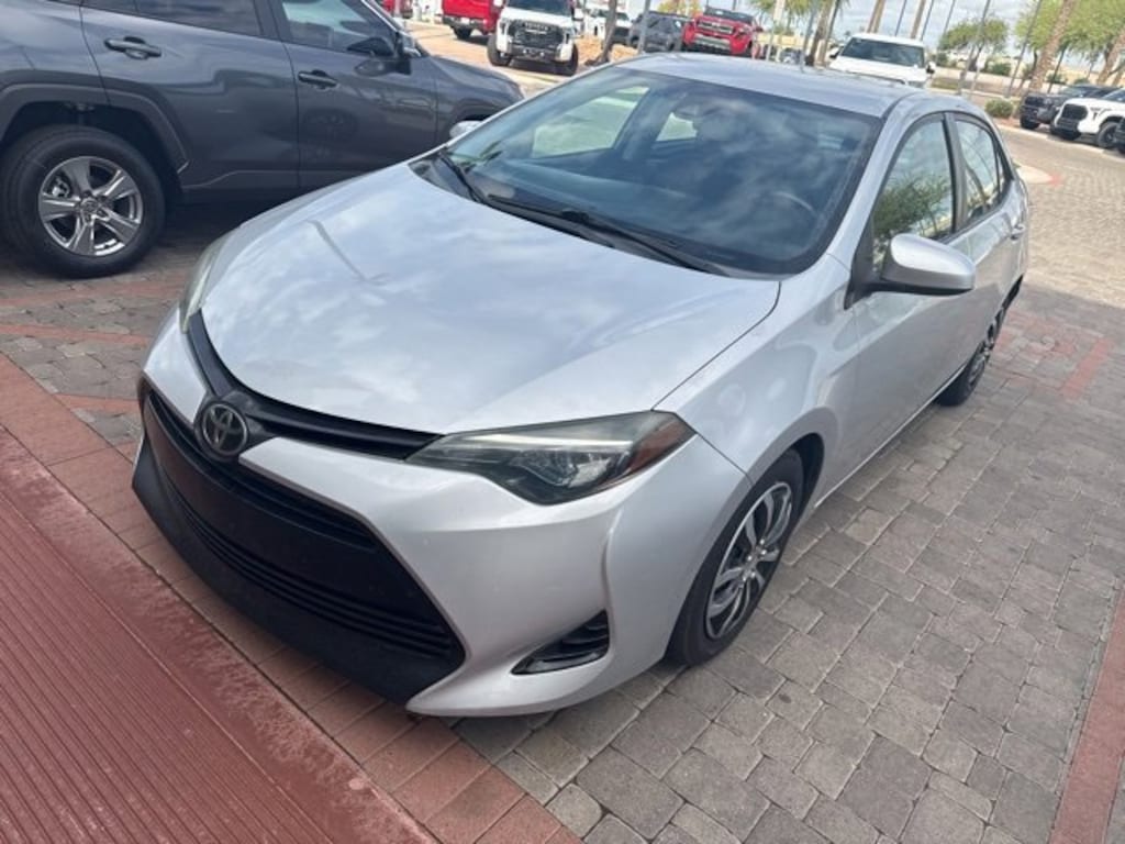 Used 2018 Toyota Corolla LE Sedan