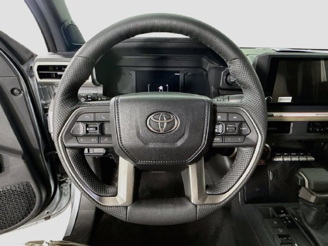 2026 Toyota Tacoma SR5 - Photo 11