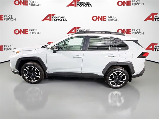 2019 Toyota RAV4 Adventure photo 2