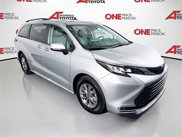 2021 Toyota Sienna Van 