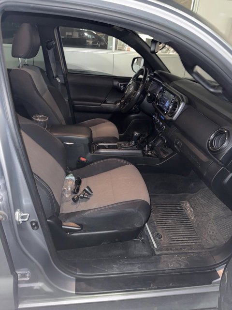2021 Toyota Tacoma TRD V6 photo 3