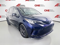 Used  2021 Toyota Sienna XSE 7 Passenger Van 5TDXRKEC3MS015517 For Sale in Avondale, AZ