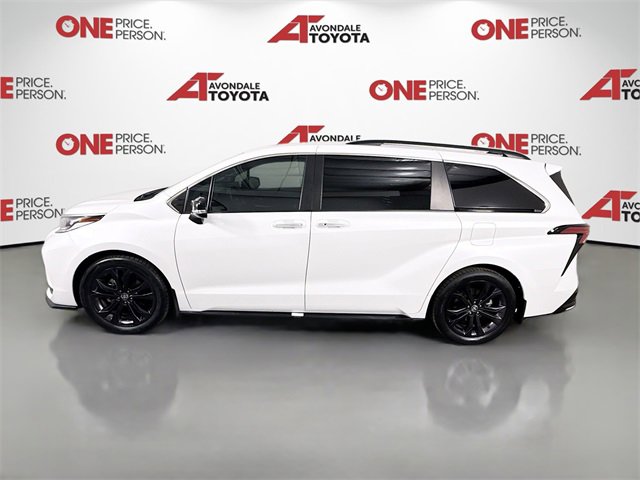 2023 Toyota Sienna XSE XLE photo 4
