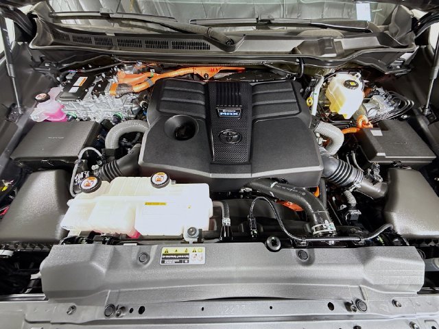 2026 Toyota Tundra Platinum - Photo 30
