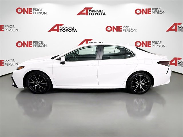 2024 Toyota Camry SE photo 4