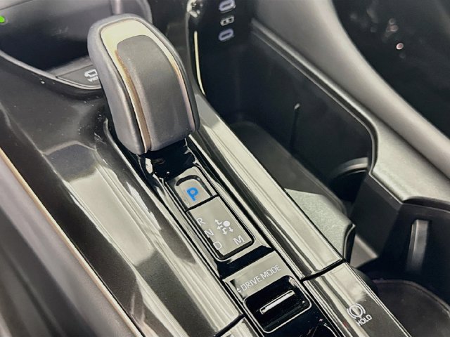 2026 Toyota Crown Platinum - Photo 18