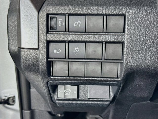 2026 Toyota Tacoma SR5 - Photo 10