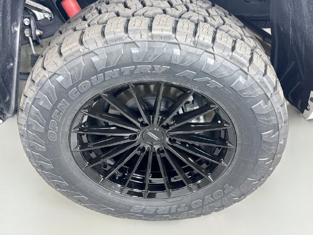 2026 Toyota Tundra Platinum - Photo 30
