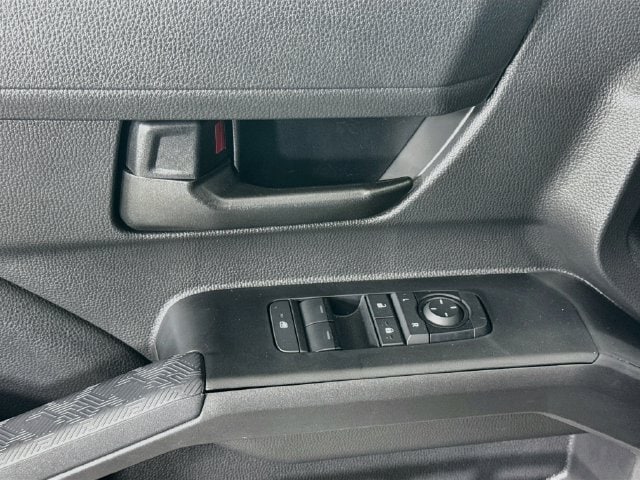 2026 Toyota Tacoma SR5 - Photo 17