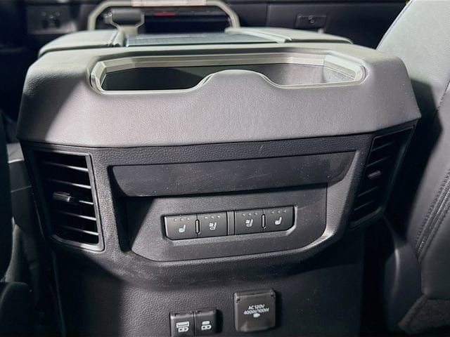 2026 Toyota Tundra Platinum - Photo 25