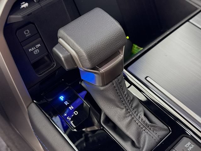 2026 Toyota Tundra Platinum - Photo 16