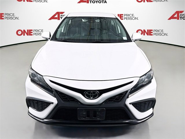 2023 Toyota Camry SE photo 2