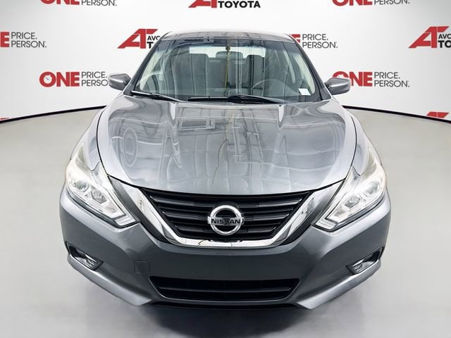 Used 2017 Nissan Altima SV with VIN 1N4AL3AP7HC123108 for sale in Avondale, AZ