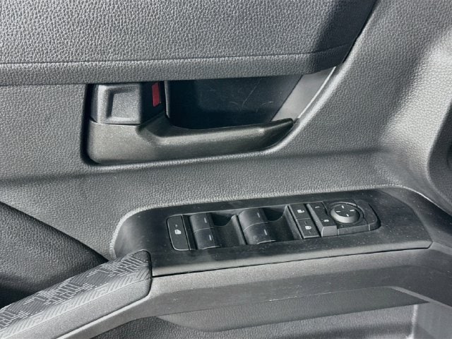 2026 Toyota Tacoma SR5 - Photo 17