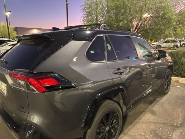 2023 Toyota RAV4 Hybrid XSE photo 3