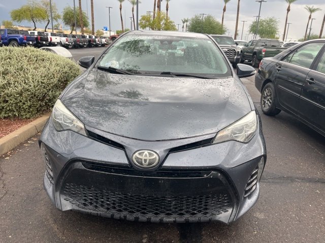 2017 Toyota Corolla SE photo 3