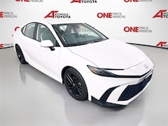 Used 2025 Toyota Camry SE Sedan For Sale in Avondale, AZ